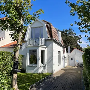 Family House - Surf & Sea Vakantiehuis